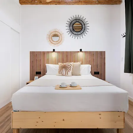 Lodging Apartments Almirall Beach 21 Barcelona Buitenkant foto
